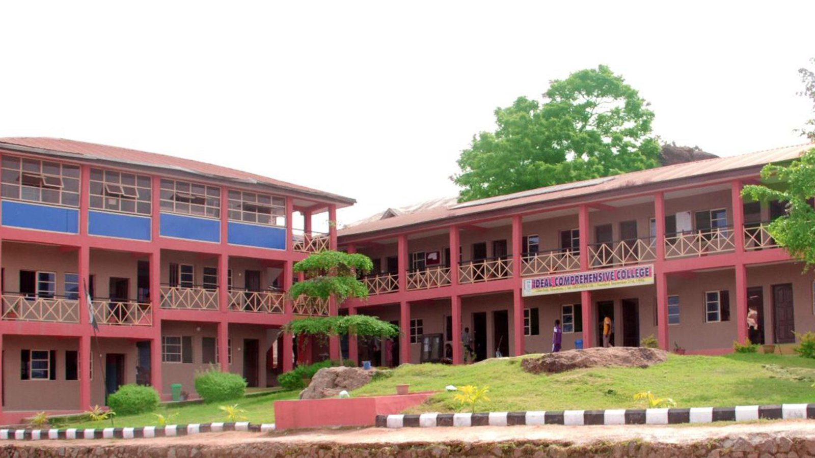 Campus moment 4